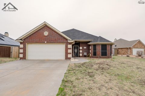 Homes For Sale - 9 Kalee Court<br/> Wichita County, Wichita Falls, TX 76302