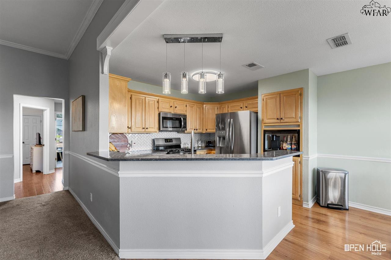 102 Chapman Circle, Burkburnett, Texas image 10
