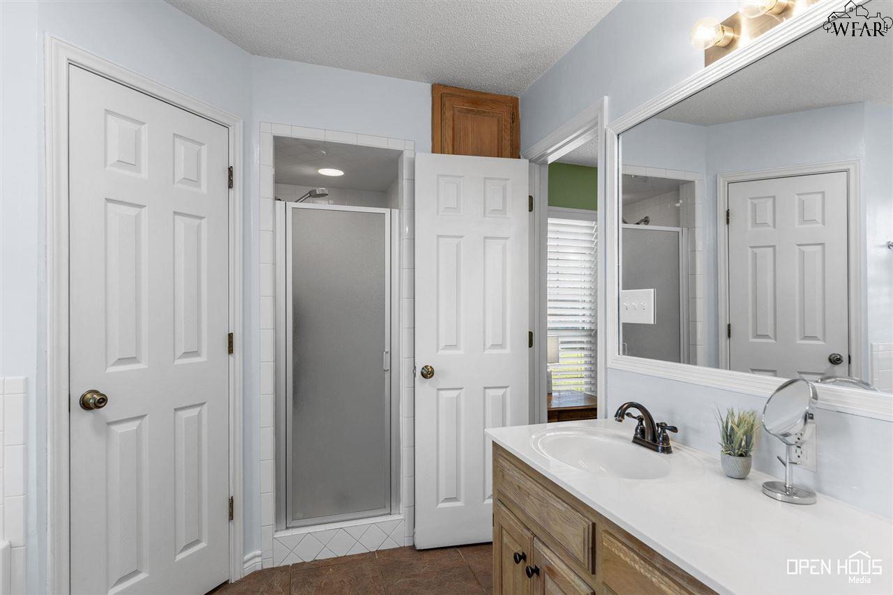 102 Chapman Circle, Burkburnett, Texas image 20