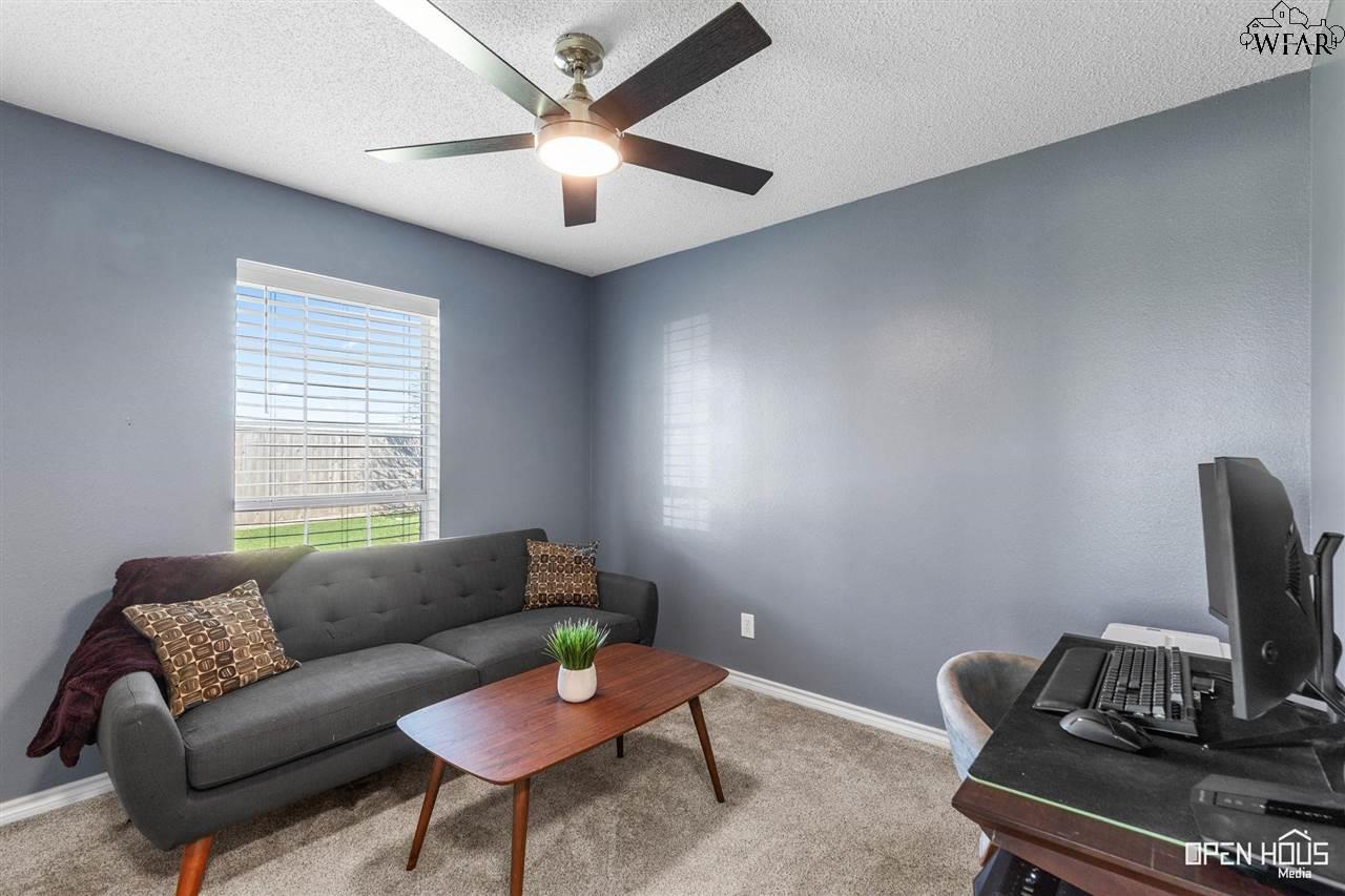 102 Chapman Circle, Burkburnett, Texas image 16