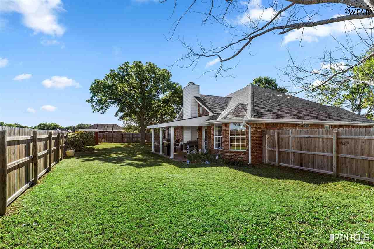 102 Chapman Circle, Burkburnett, Texas image 30