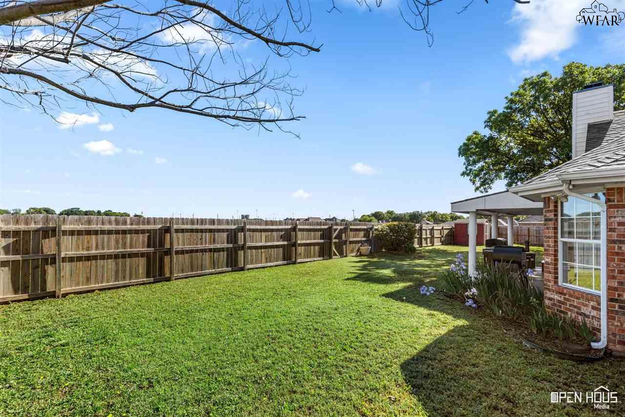 102 Chapman Circle, Burkburnett, Texas image 29