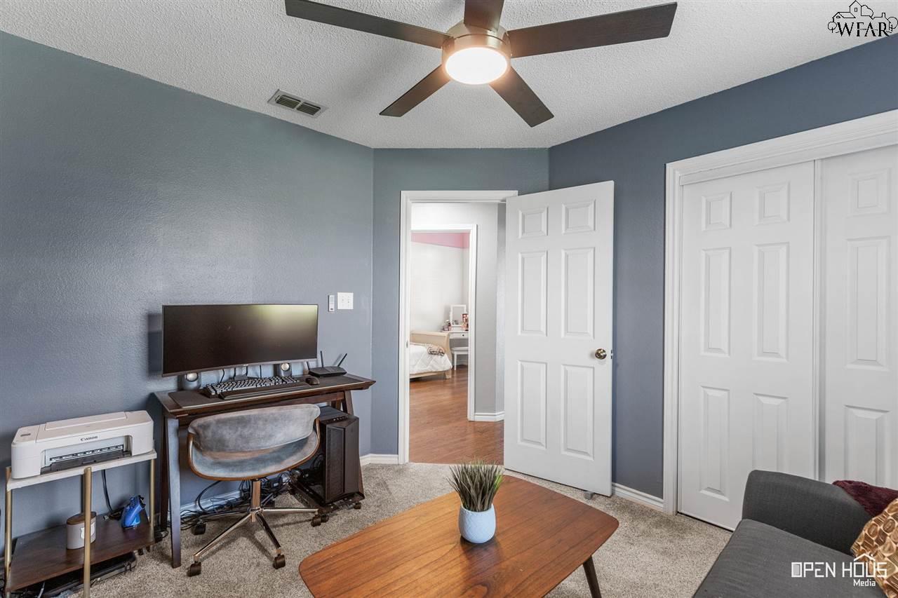 102 Chapman Circle, Burkburnett, Texas image 14