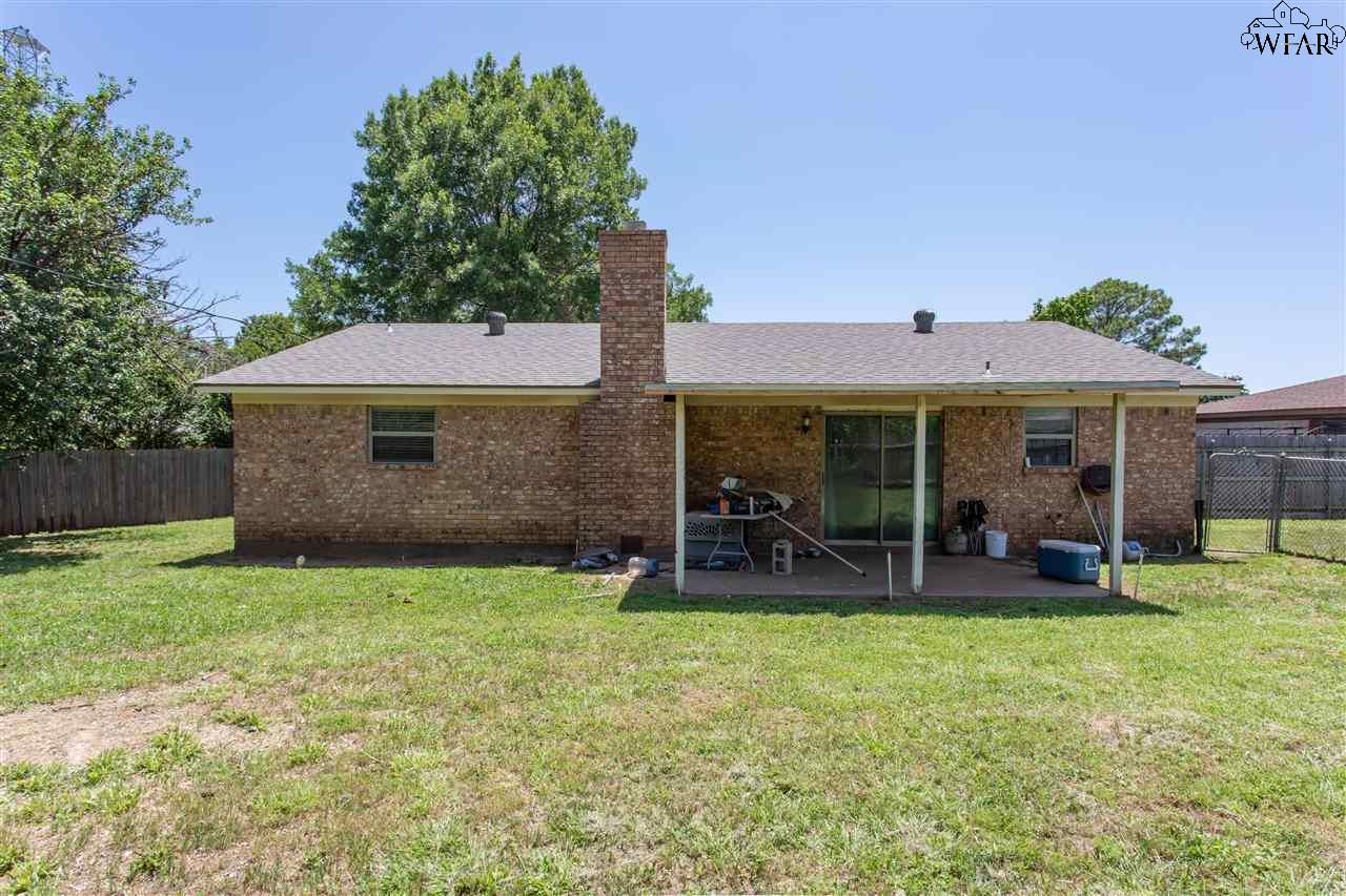 999 Cheryl Drive, Burkburnett, Texas image 28