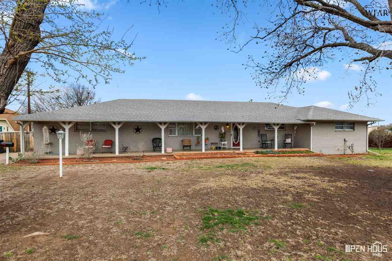 4102 Rivercrest Drive, Wichita Falls, Texas image 1