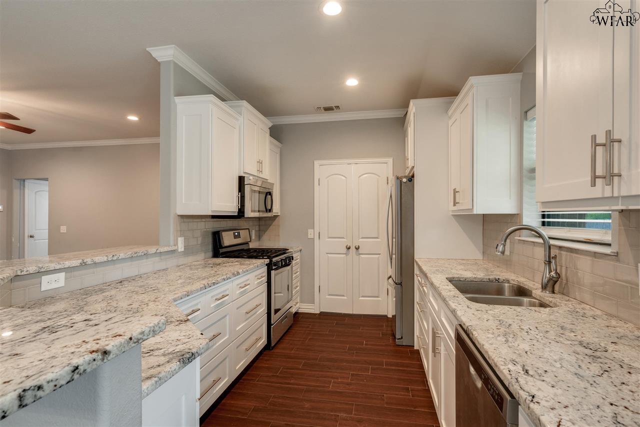 1510 Elizabeth Boulevard, Iowa Park, Texas image 10