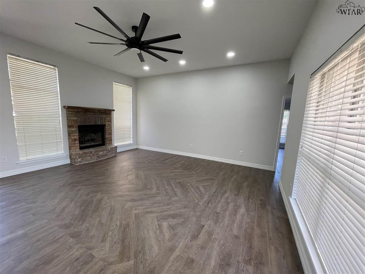 5203 Pebblestone Drive, Wichita Falls, New York image 12