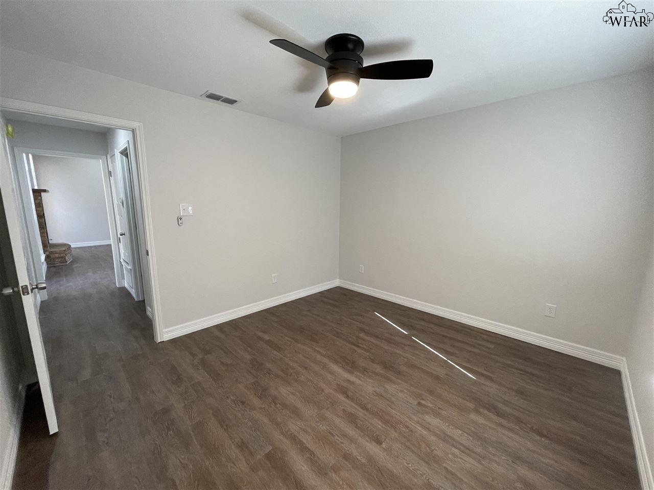 5203 Pebblestone Drive, Wichita Falls, New York image 4