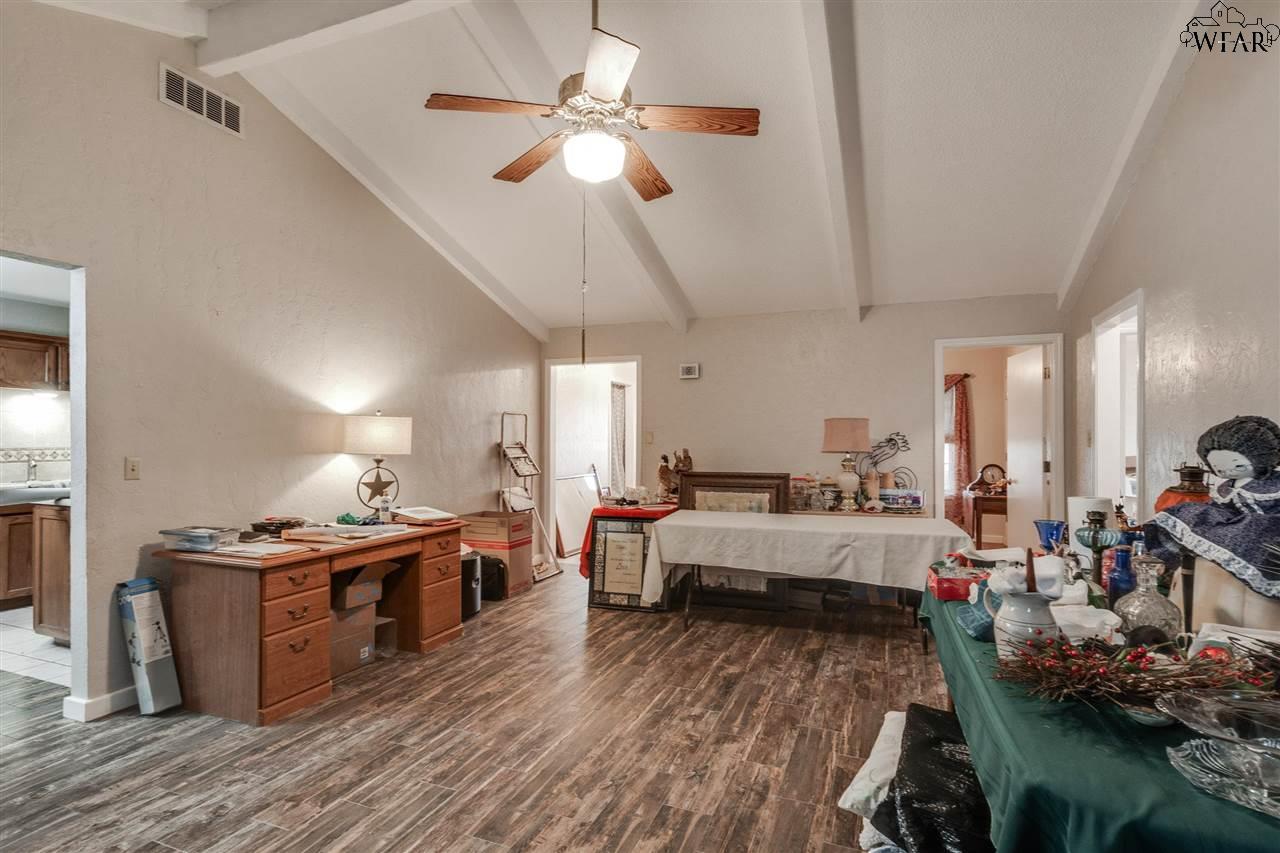 5762 Sisk Road, Wichita Falls, Texas image 5