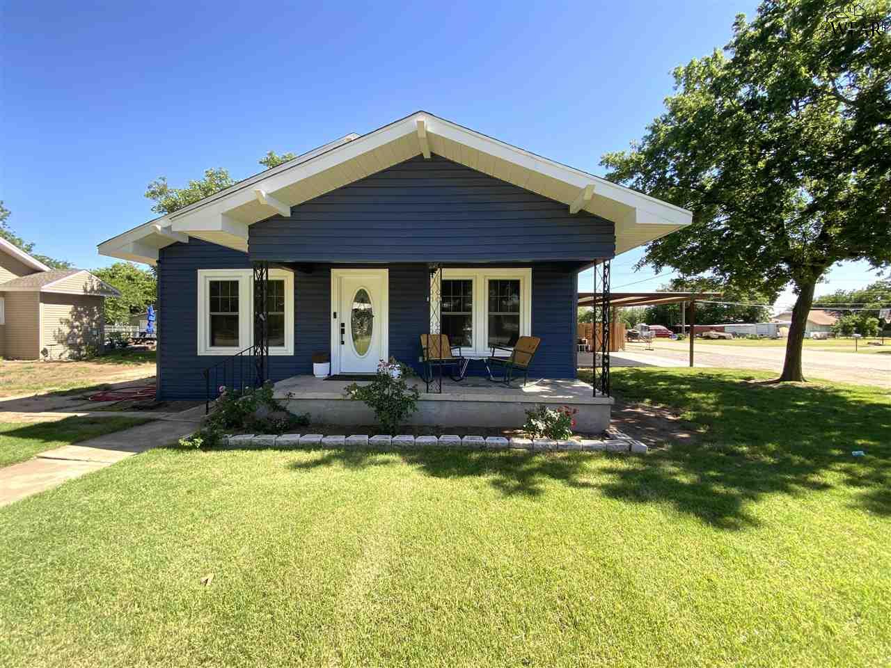 311 W Alameda Street, Iowa Park, Texas image 1