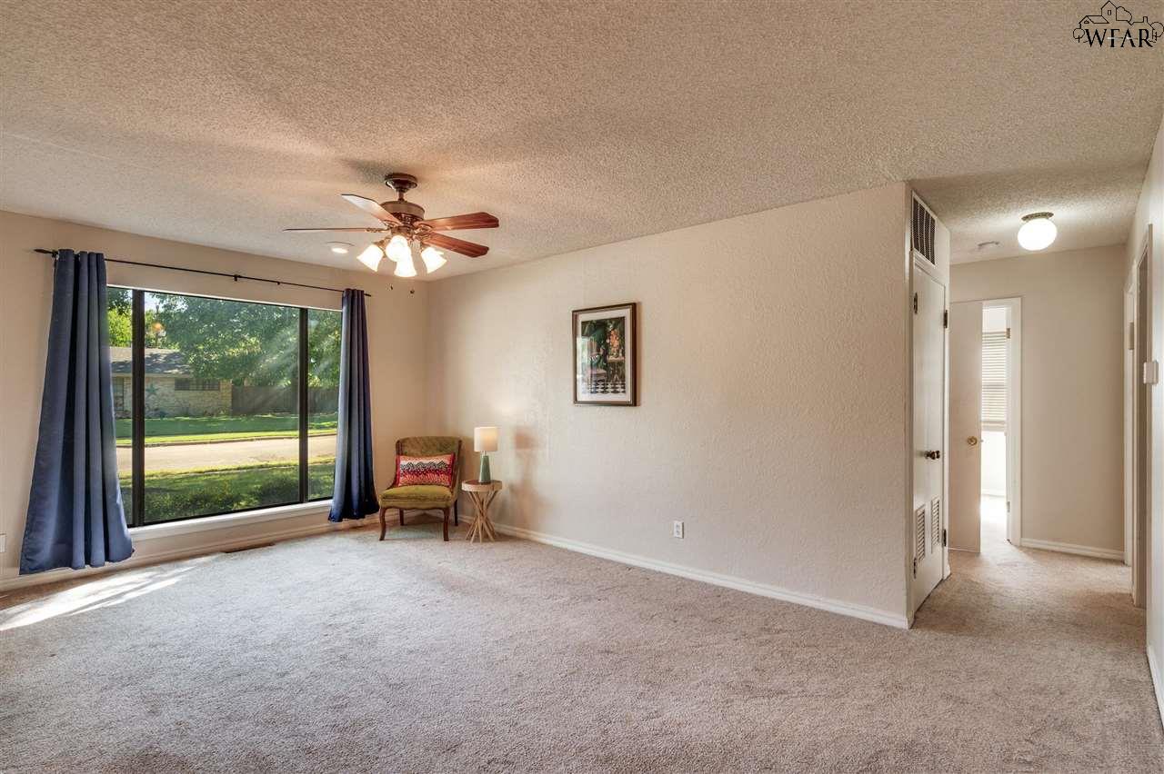 2821 Montgomery Place, Wichita Falls, Texas image 4