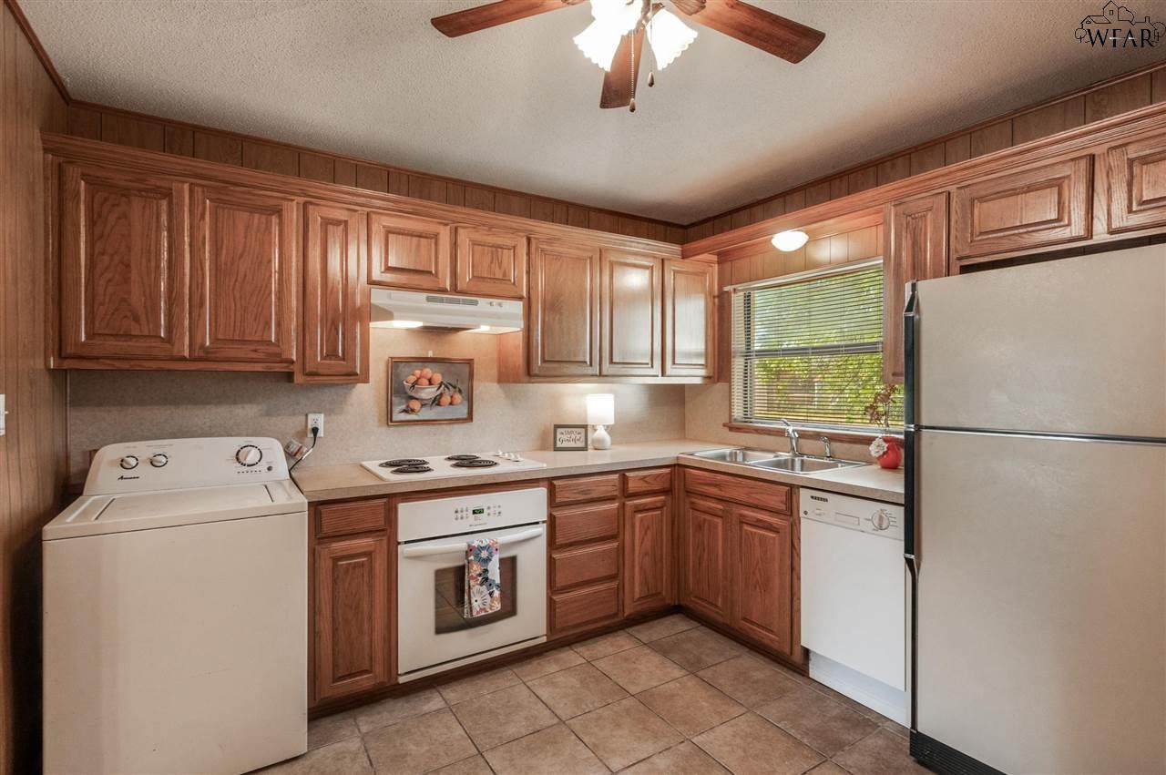 2821 Montgomery Place, Wichita Falls, Texas image 11