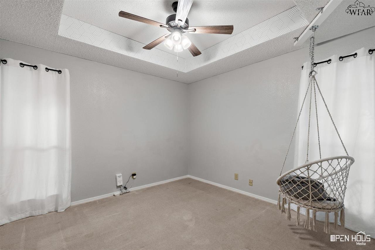 1510 Bentwood Drive, Iowa Park, New York image 17