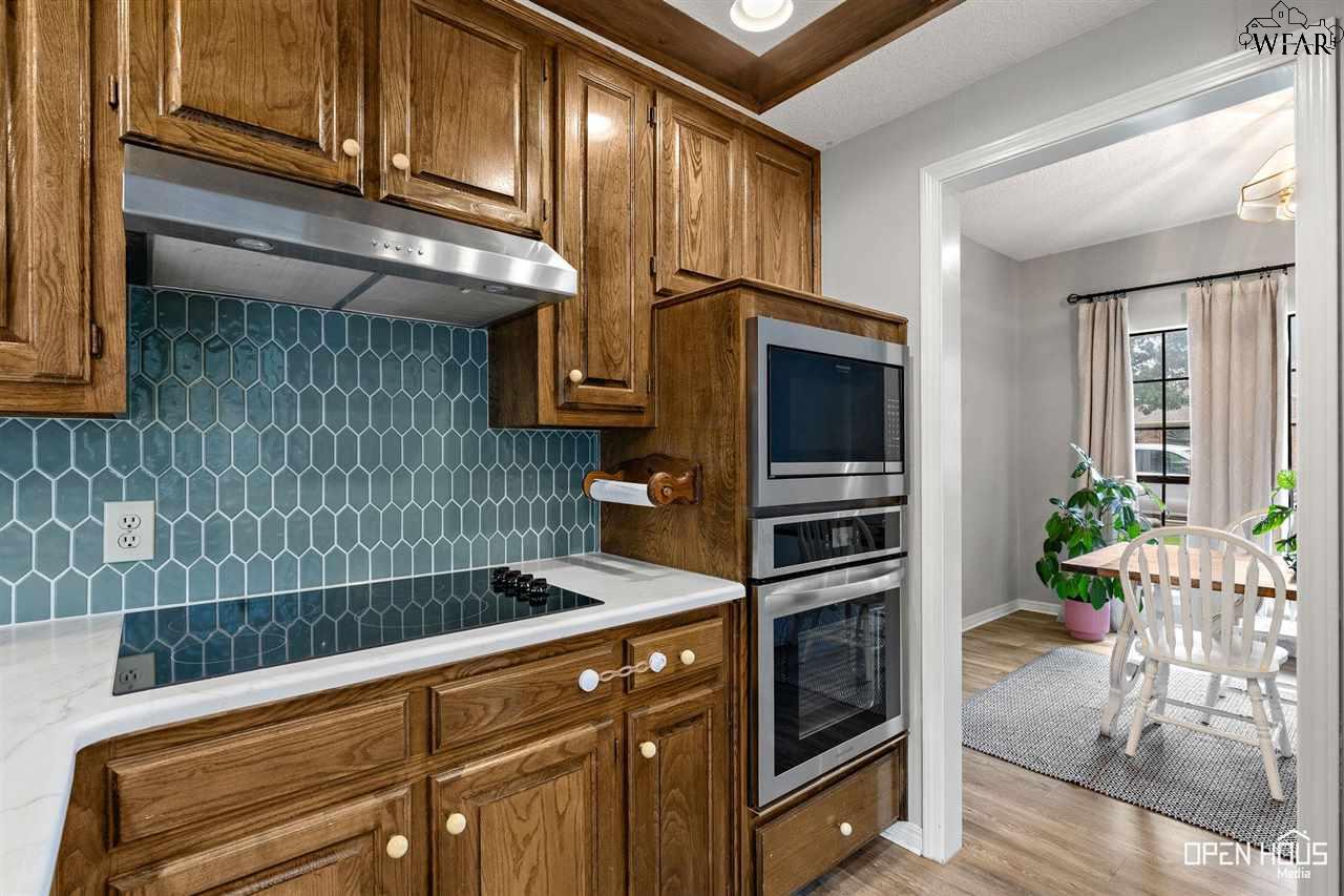 1510 Bentwood Drive, Iowa Park, New York image 9