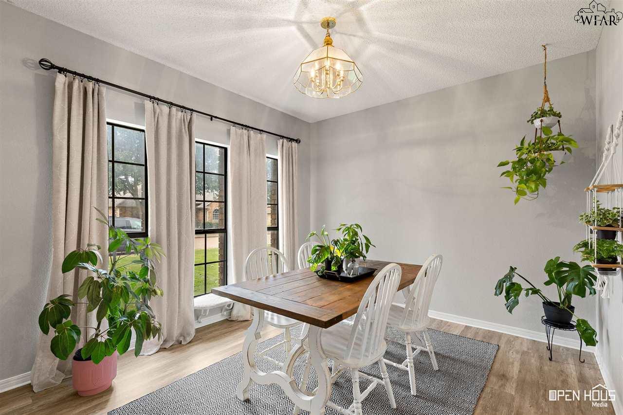 1510 Bentwood Drive, Iowa Park, New York image 10