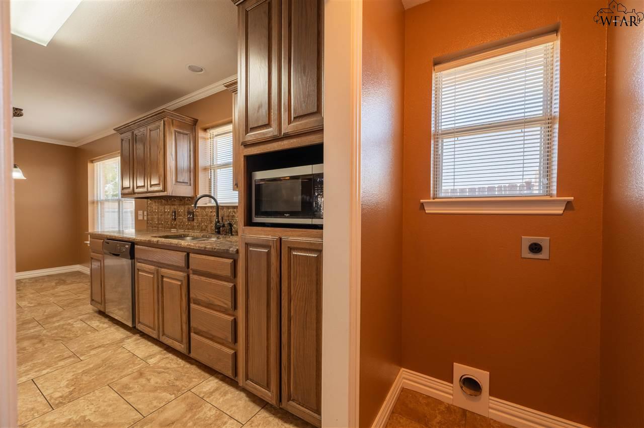 6027 Laci Lane, Wichita Falls, Texas image 12