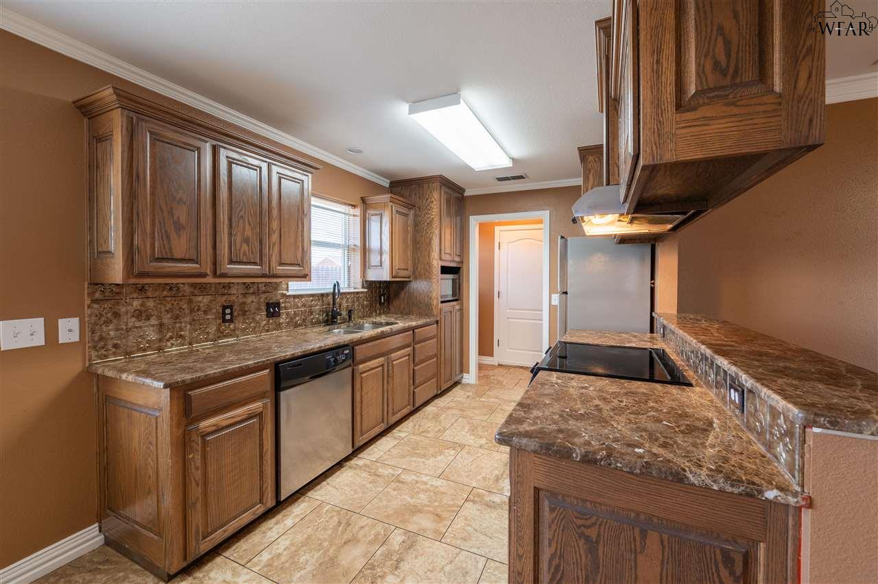 6027 Laci Lane, Wichita Falls, Texas image 10