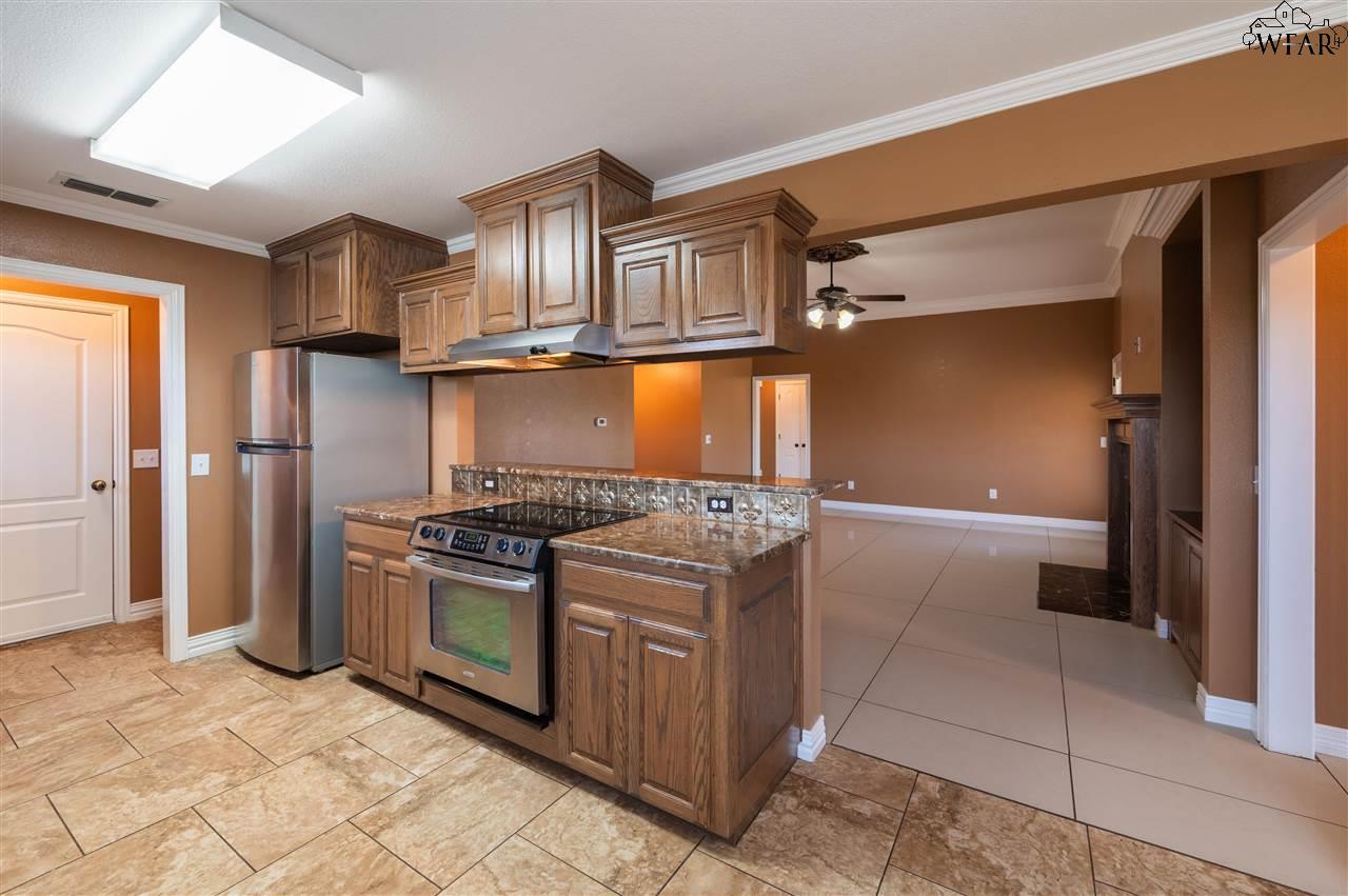 6027 Laci Lane, Wichita Falls, Texas image 9