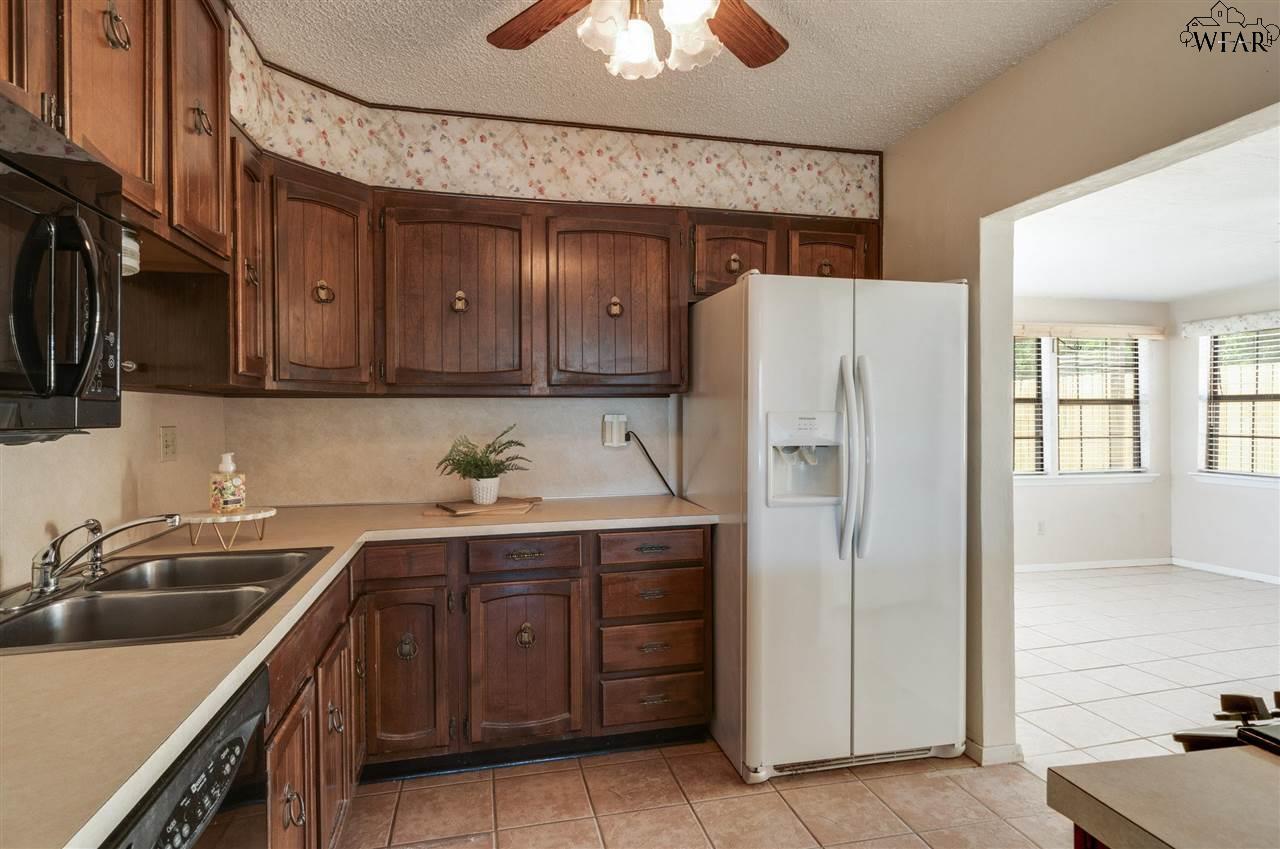125 James Drive, Iowa Park, Texas image 10