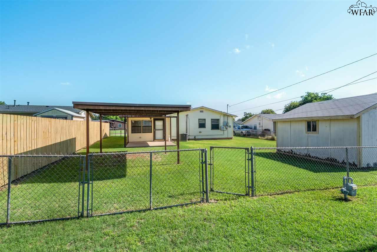 125 James Drive, Iowa Park, Texas image 25