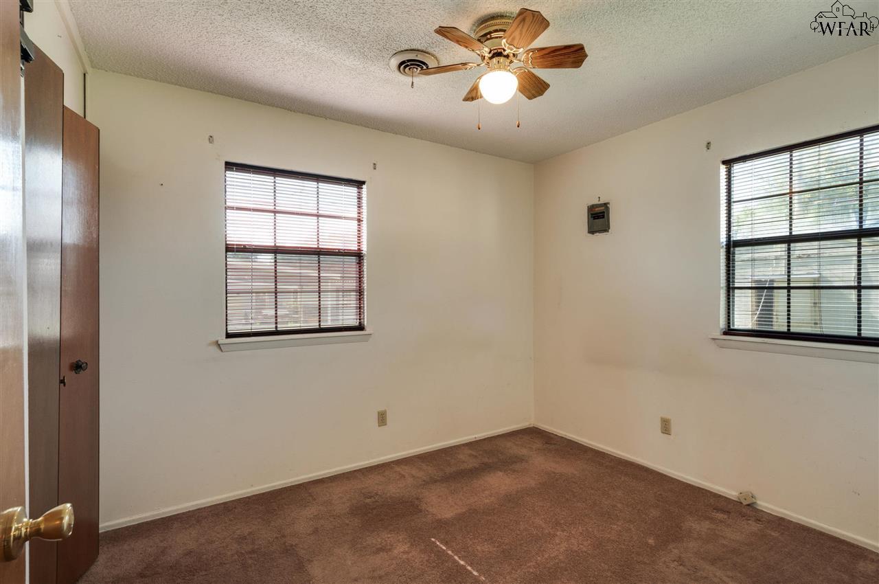 125 James Drive, Iowa Park, Texas image 15