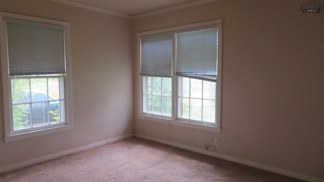 301 Rockwood Drive, Wichita Falls, New York image 20
