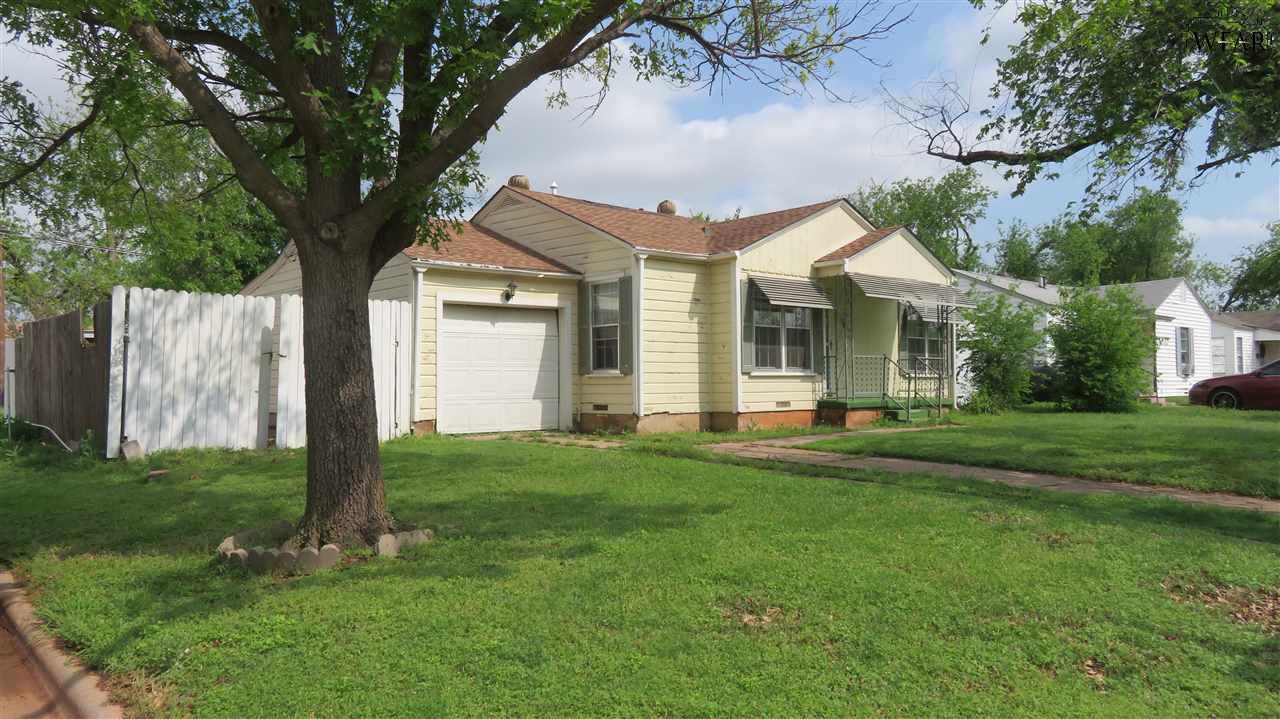 301 Rockwood Drive, Wichita Falls, New York image 1