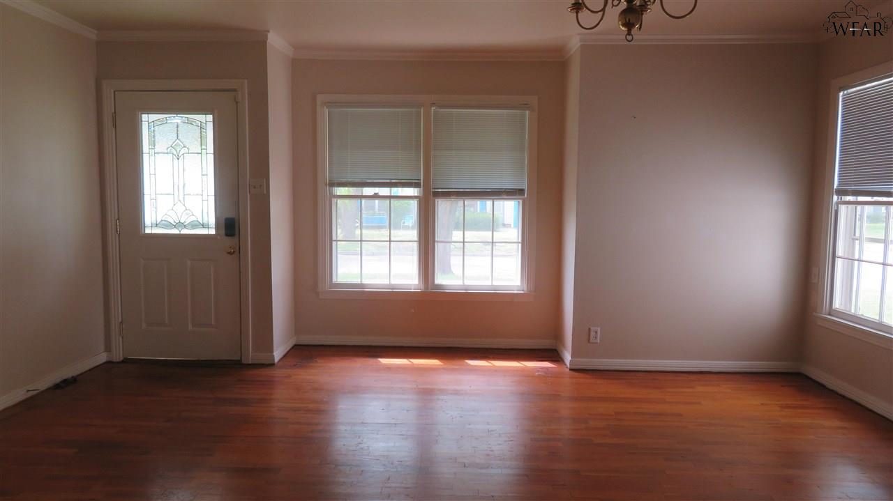 301 Rockwood Drive, Wichita Falls, New York image 14