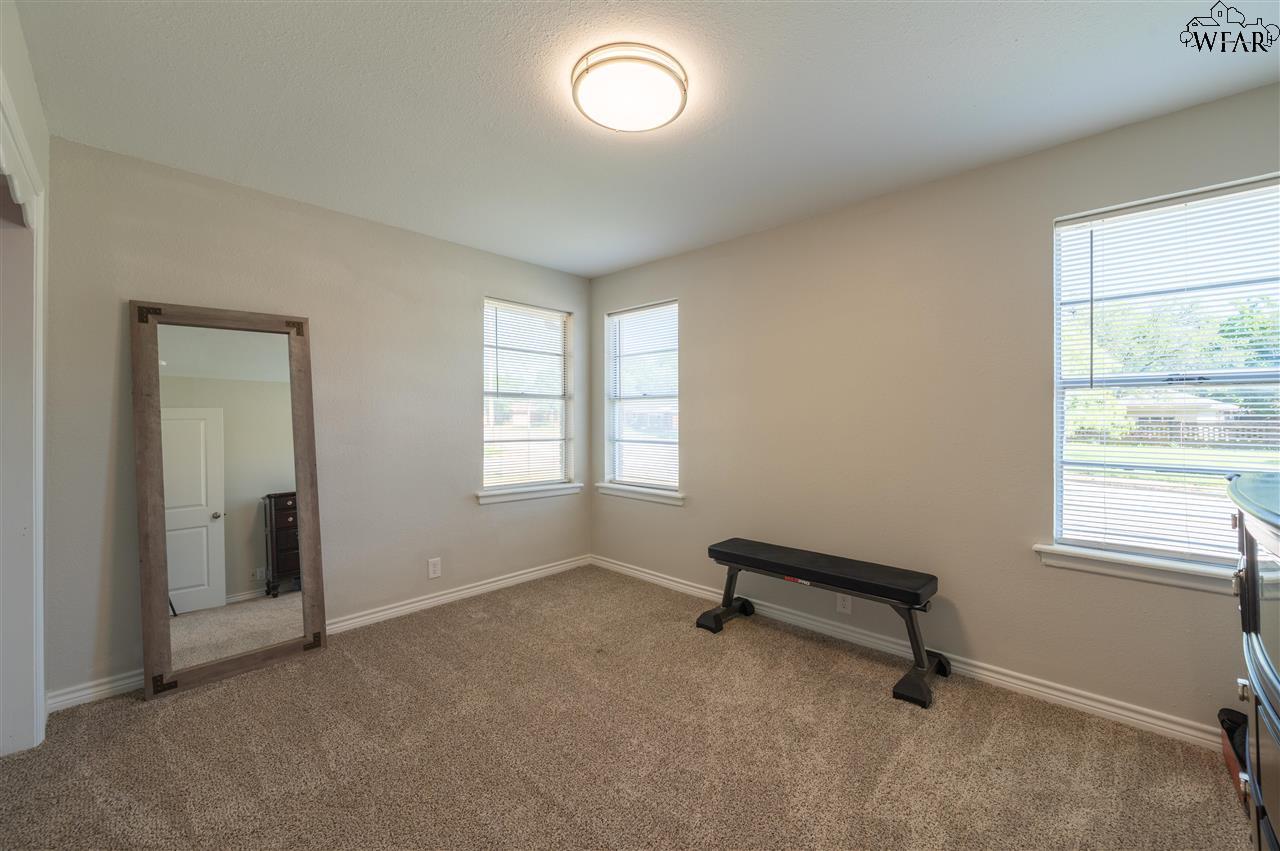 2032 Gloria Lane, Wichita Falls, Texas image 17