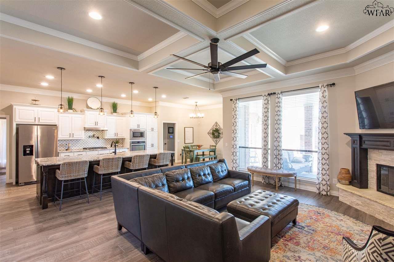 5699 Black Stone Drive, Wichita Falls, Texas image 8