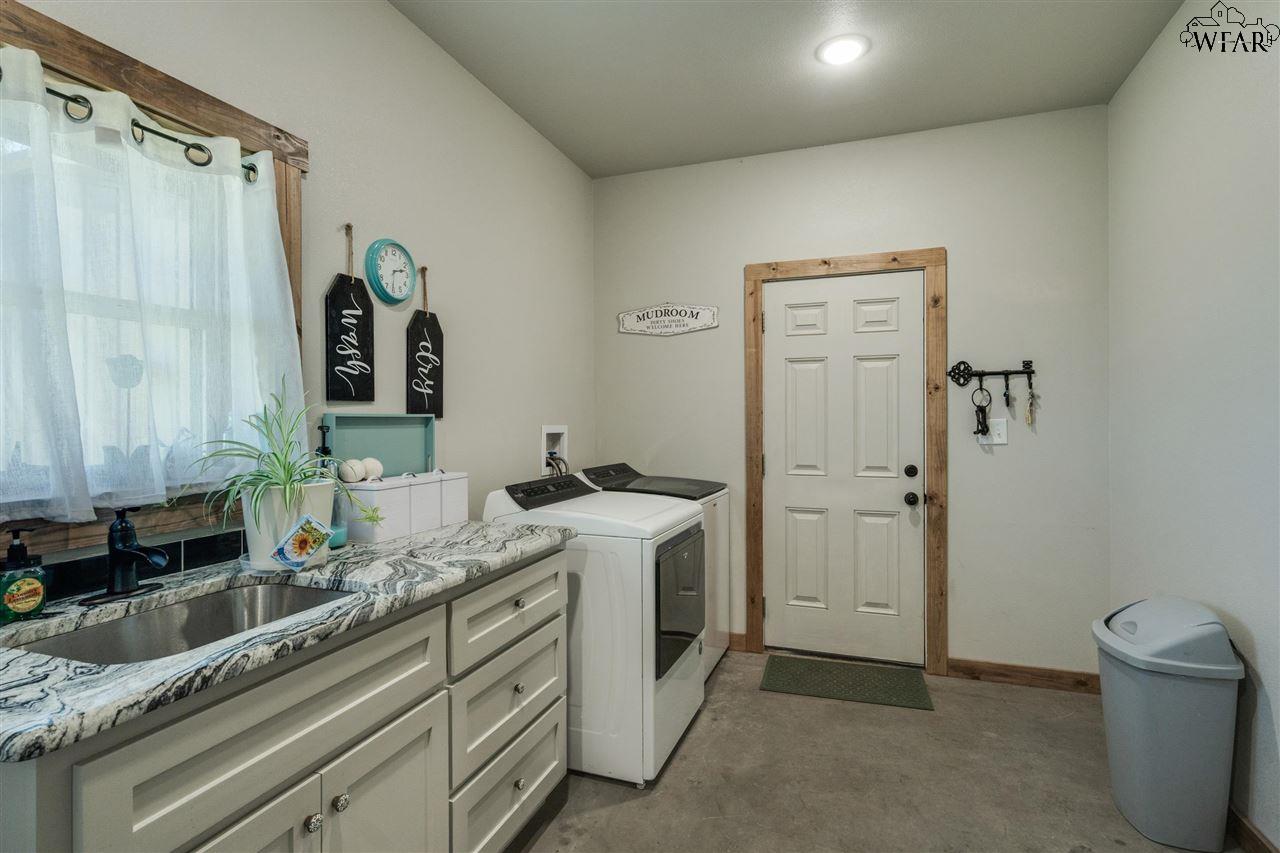2411 Rifle Range Road, Iowa Park, Texas image 27