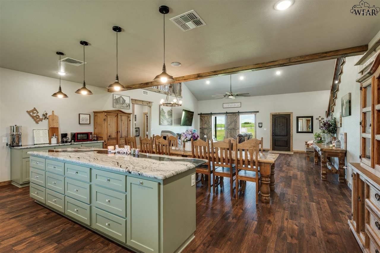 2411 Rifle Range Road, Iowa Park, Texas image 8