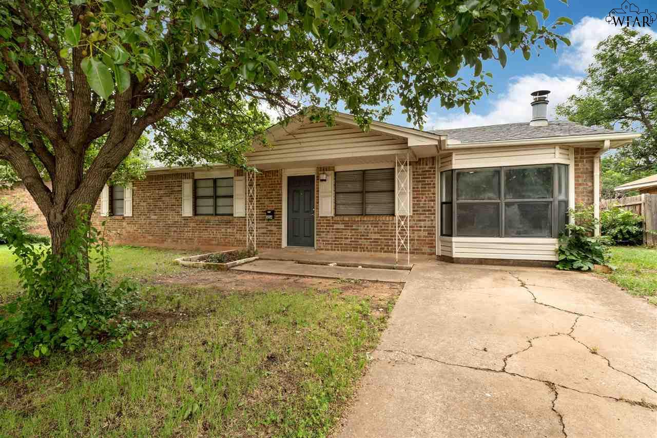 5214 St Helena Drive, Wichita Falls, Texas image 2