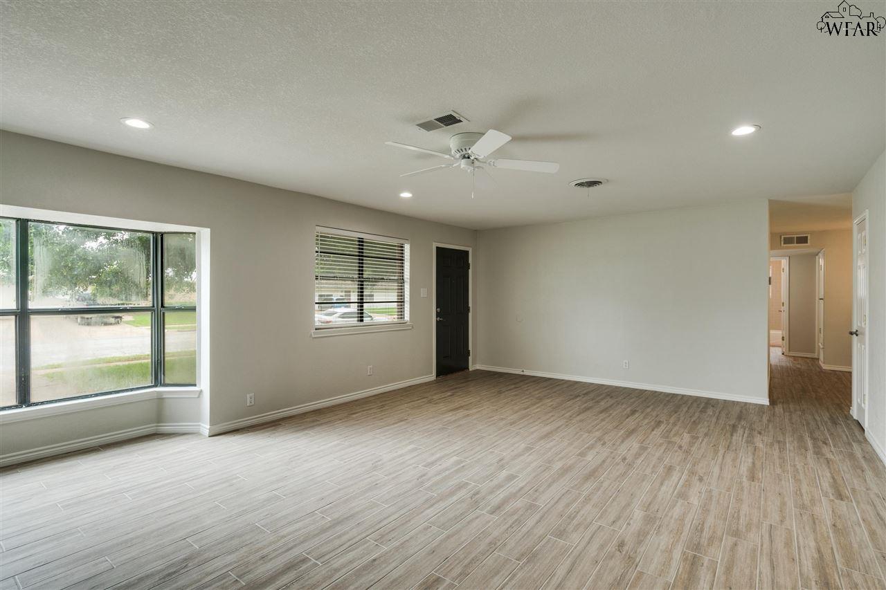 5214 St Helena Drive, Wichita Falls, Texas image 7
