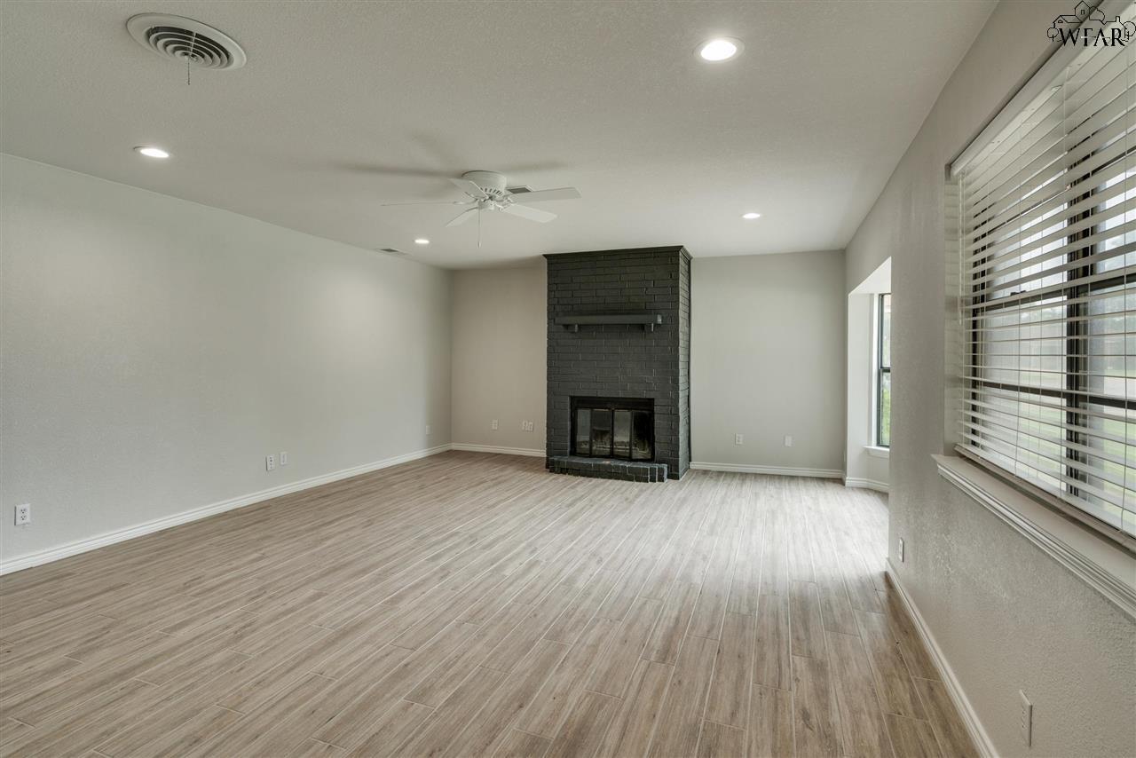 5214 St Helena Drive, Wichita Falls, Texas image 5