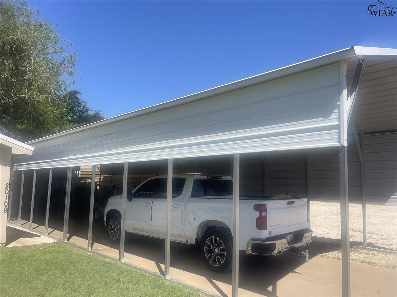 155 E Moonshine Road, Seymour, Texas image 3