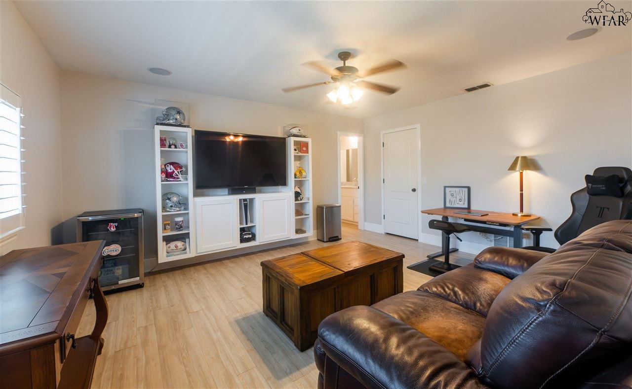 1704 Shoal Creek Drive, Wichita Falls, Texas image 25