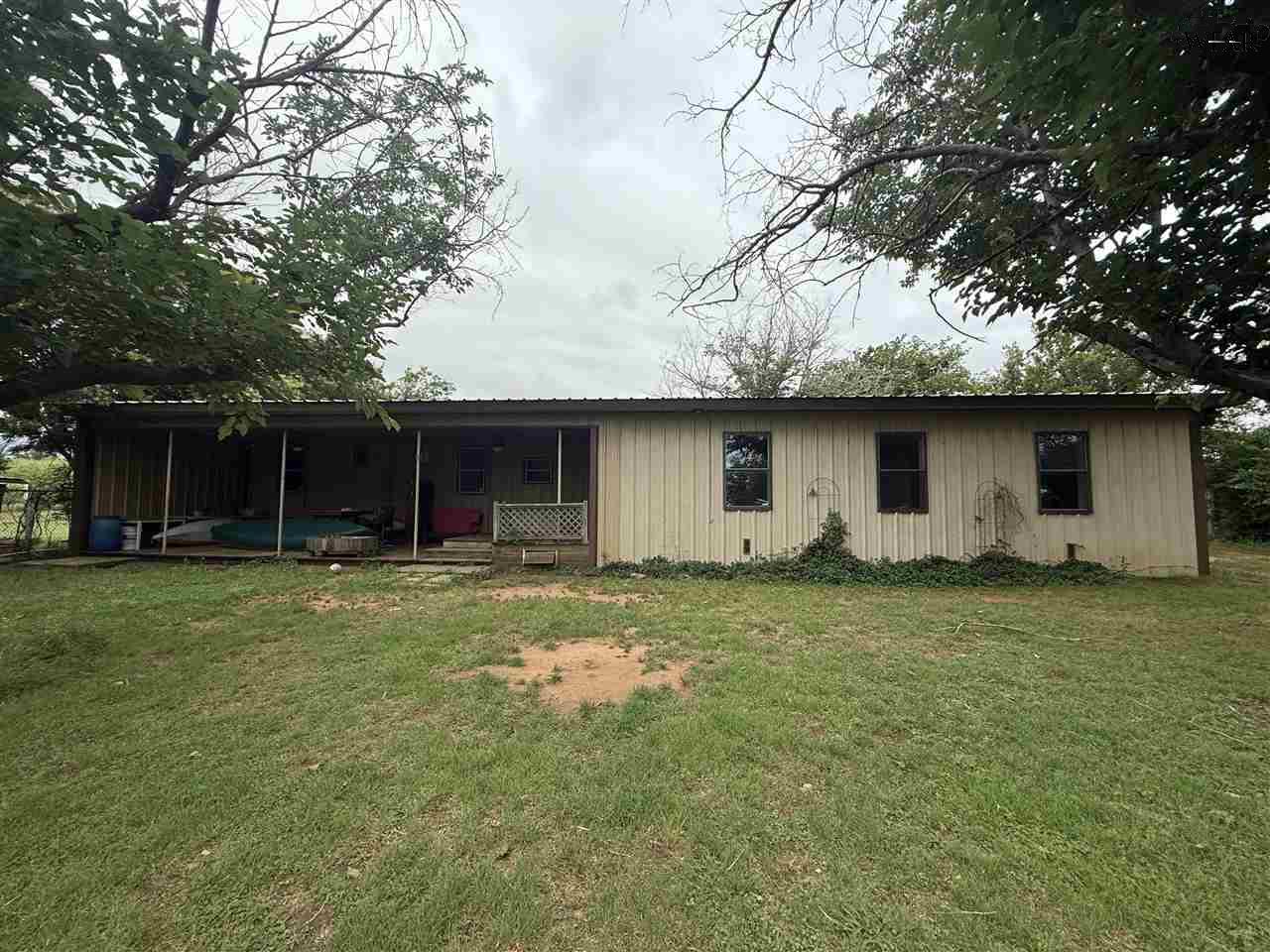 374 Pawnee Trail, Henrietta, Texas image 13