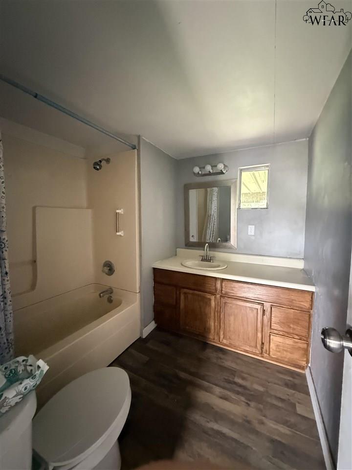 374 Pawnee Trail, Henrietta, Texas image 7