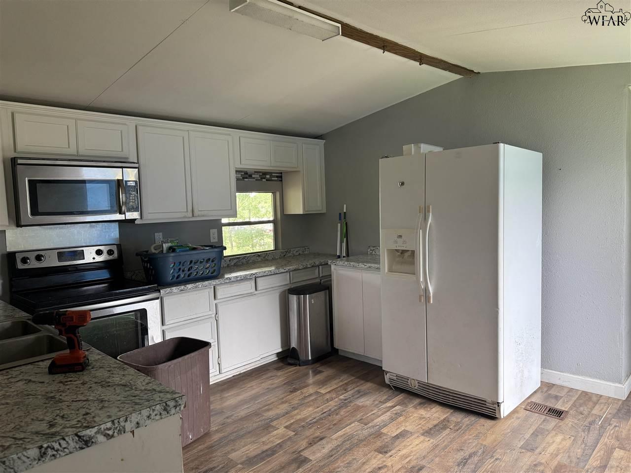 374 Pawnee Trail, Henrietta, Texas image 4