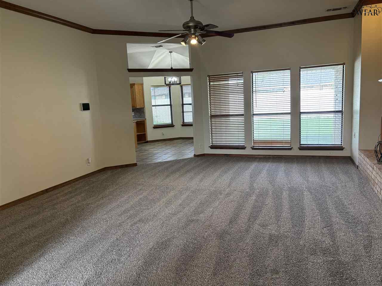 808 Sugarbush Lane, Burkburnett, Texas image 3