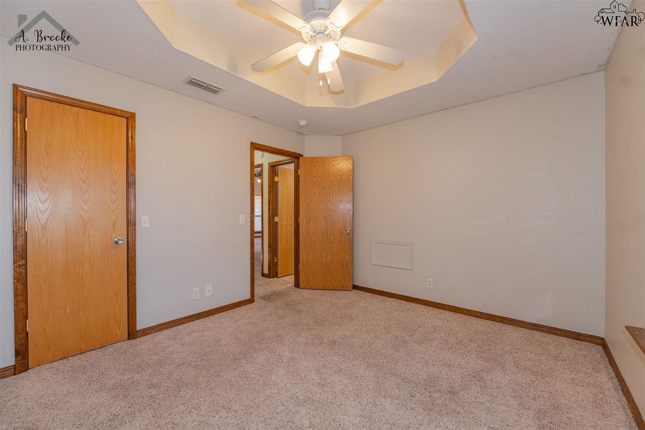 808 Sugarbush Lane, Burkburnett, Texas image 22