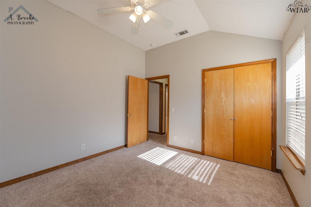 808 Sugarbush Lane, Burkburnett, Texas image 24