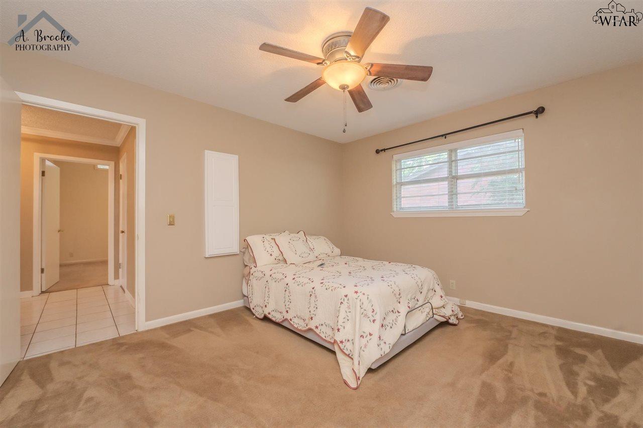 802 Aztec Drive, Burkburnett, Texas image 22