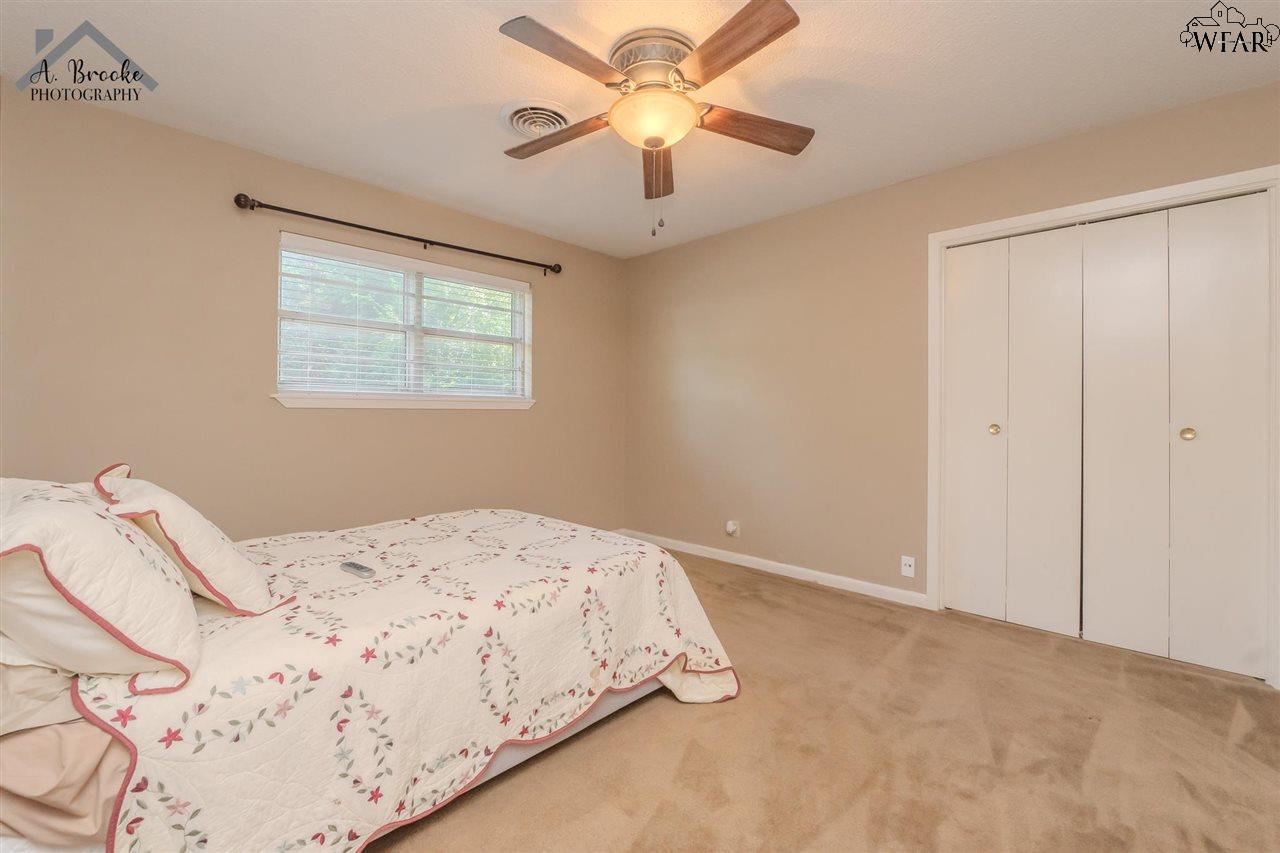 802 Aztec Drive, Burkburnett, Texas image 21