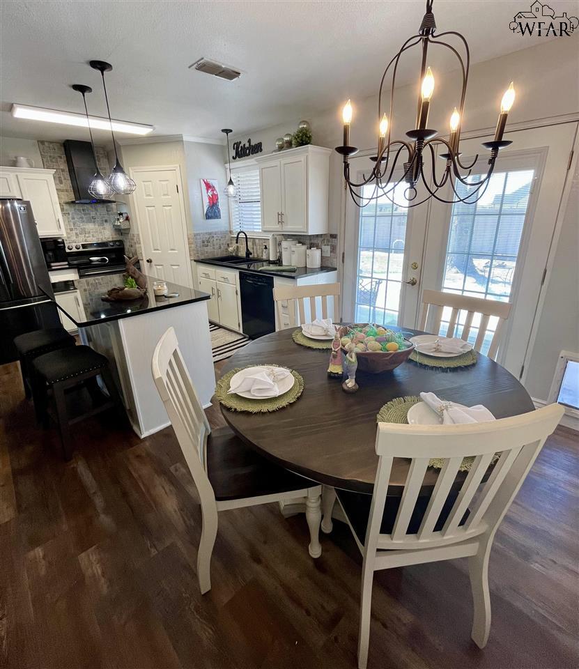 908 Sugarbush Lane, Burkburnett, Texas image 10