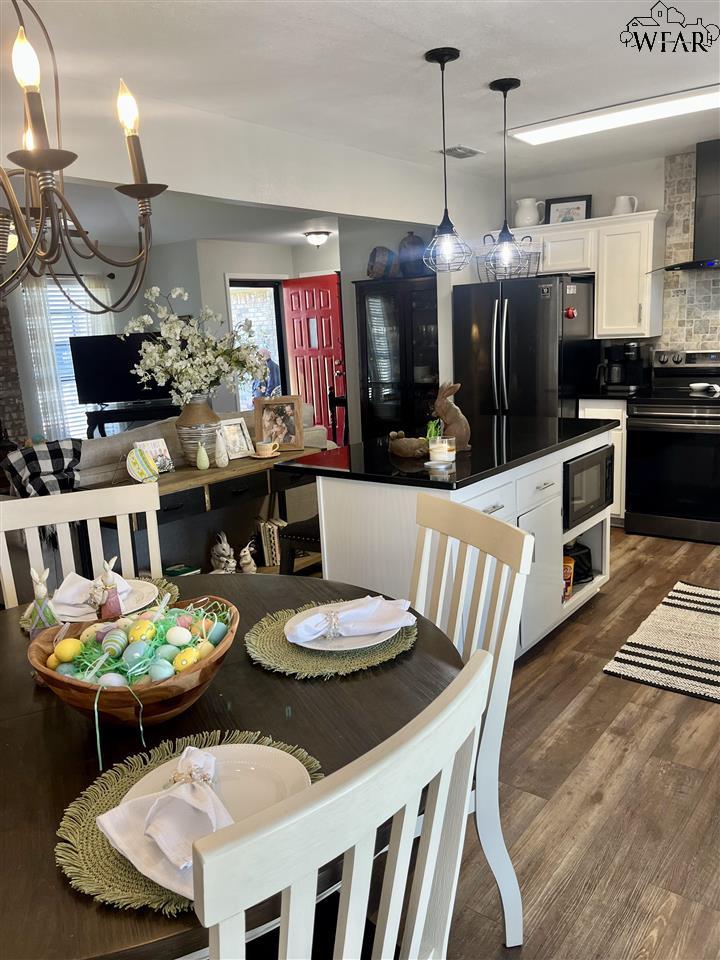 908 Sugarbush Lane, Burkburnett, Texas image 11