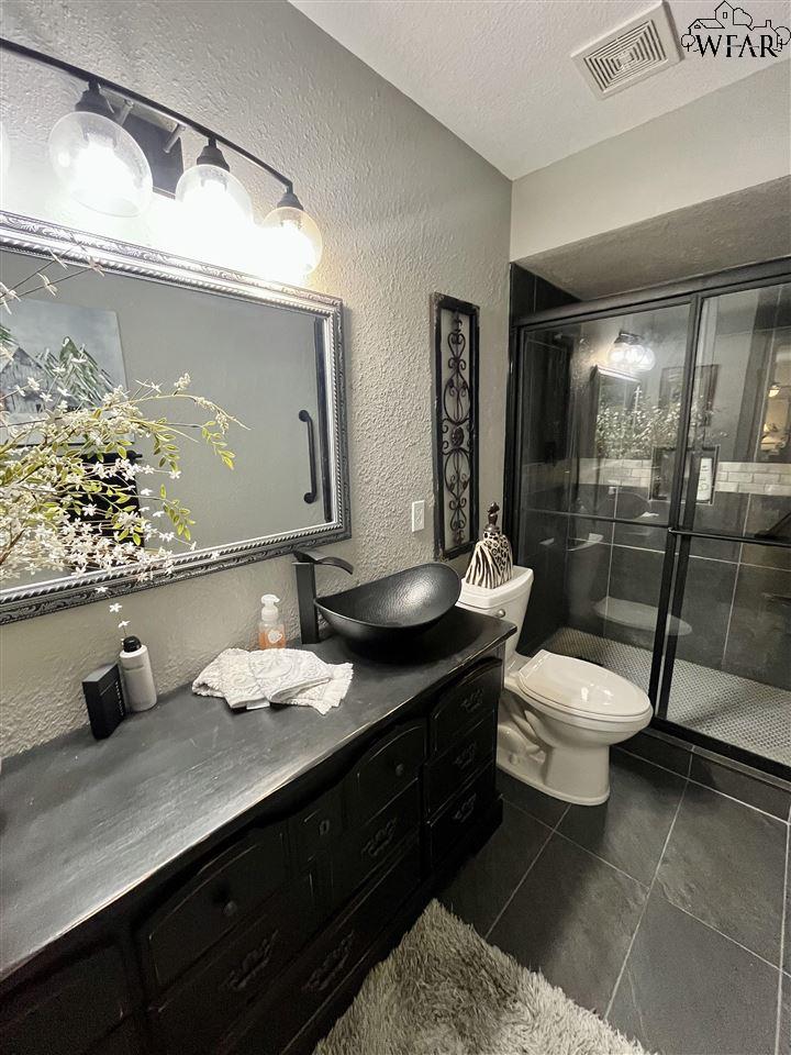 908 Sugarbush Lane, Burkburnett, Texas image 14