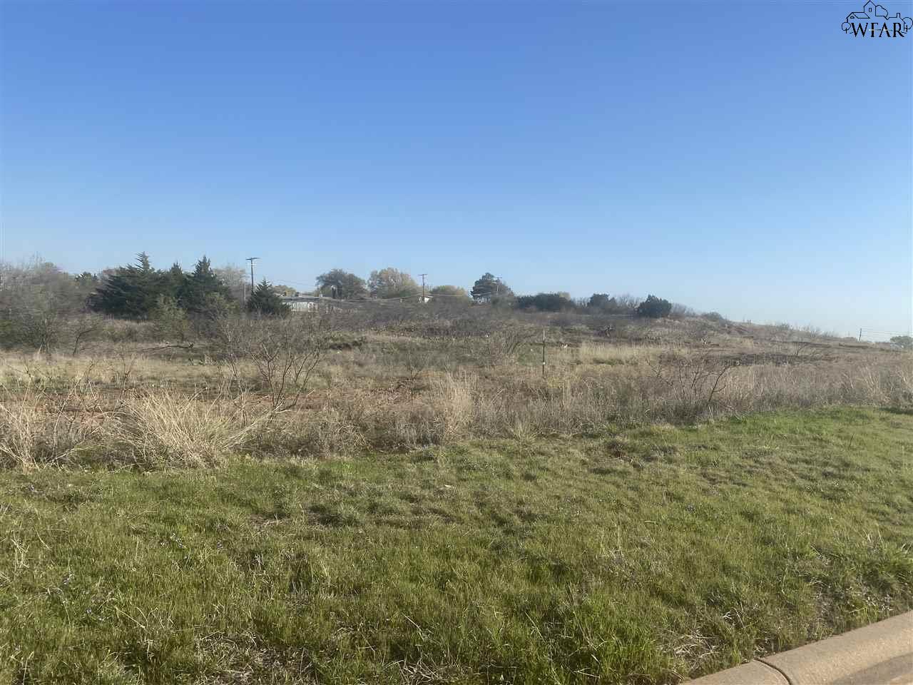 4216 Canyon Trails Drive, Wichita Falls, Texas image 7