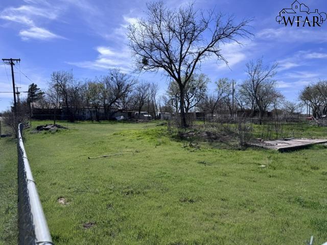 403 N Morgan Ave, Petrolia, Texas image 3